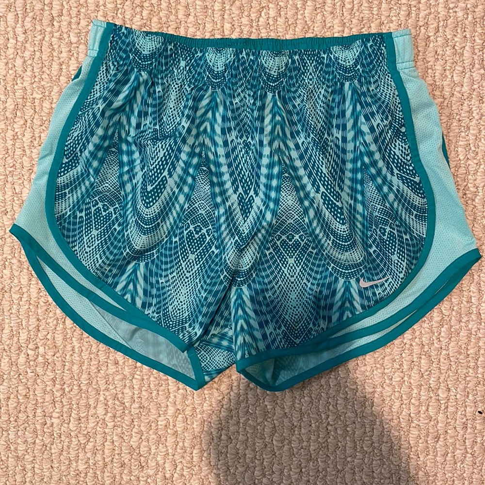 Like new Nike Women’s shorts size small